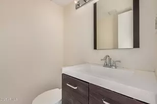 16021 N 25th Dr, Phoenix, AZ 85023 - Photo 16