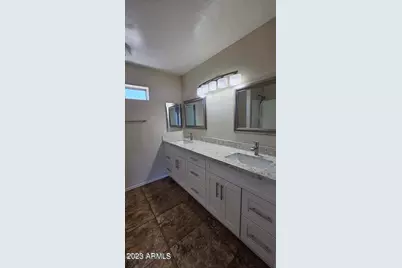1811 S 39th Street #37, Mesa, AZ 85206 - Photo 6