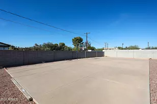 10818 N 83rd St, Scottsdale, AZ 85260 - Photo 24