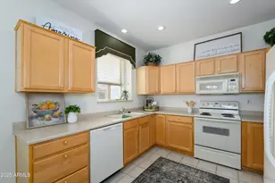 18021 W Fairway Dr, Surprise, AZ 85374 - Photo 8