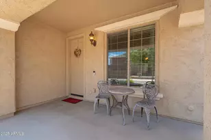 5208 W Straight Arrow Ln, Phoenix, AZ 85083 - Photo 4