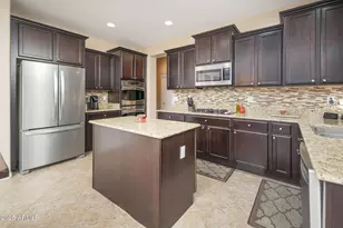 5208 W Straight Arrow Ln, Phoenix, AZ 85083 - Photo 12