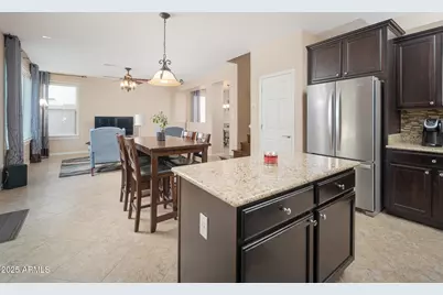 5208 W Straight Arrow Lane, Phoenix, AZ 85083 - Photo 14