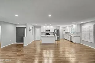 9866 W Highwood Ct, Sun City, AZ 85373 - Photo 10