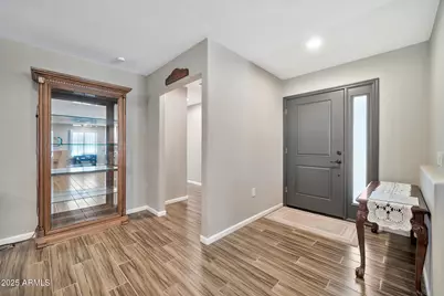 9866 W Highwood Court, Sun City, AZ 85373 - Photo 4