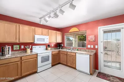 1517 N Maria Lane, Casa Grande, AZ 85122 - Photo 8