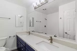 8638 E Palm Ln, Scottsdale, AZ 85257 - Photo 18