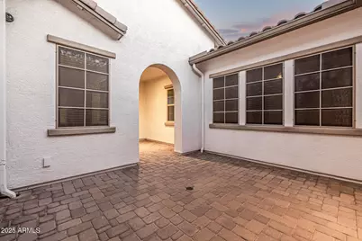 7588 S Peppertree Drive, Gilbert, AZ 85298 - Photo 6