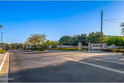 7588 S Peppertree Drive, Gilbert, AZ 85298 - Photo 94