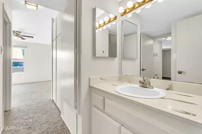 5525 E Thomas Road #F9, Phoenix, AZ 85018 - Photo 28