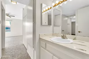 5525 E Thomas Rd, Phoenix, AZ 85018 - Photo 28