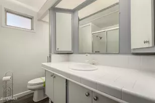 10401 N Cave Creek Rd, Phoenix, AZ 85020 - Photo 12