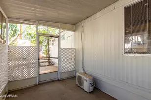 10401 N Cave Creek Rd, Phoenix, AZ 85020 - Photo 16