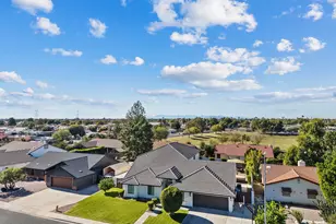 824 N York Cir, Mesa, AZ 85213 - Photo 48