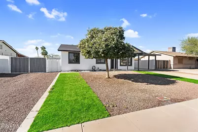 10908 N 88th Drive, Peoria, AZ 85345 - Photo 2