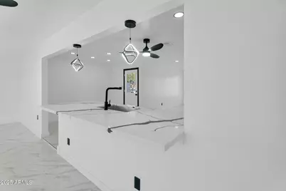 10908 N 88th Drive, Peoria, AZ 85345 - Photo 14