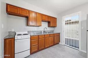 1202 N 49th Pl, Phoenix, AZ 85008 - Photo 10