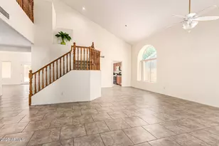 431 W Calle De Caballos St, Tempe, AZ 85284 - Photo 10