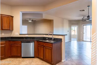 26244 W Wahalla Lane, Buckeye, AZ 85396 - Photo 10