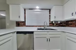 2108 W Hermosa Dr, Tempe, AZ 85282 - Photo 6