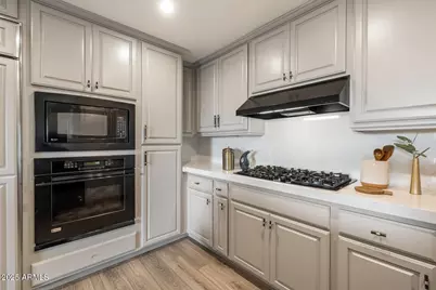 15802 N 71st Street #313, Scottsdale, AZ 85254 - Photo 10