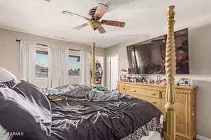 2938 N 50th Dr, Phoenix, AZ 85031 - Photo 8