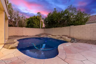 563 E Krista Way, Tempe, AZ 85284 - Photo 4