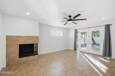 233 E Huntington Drive, Tempe, AZ 85282 - Photo 10