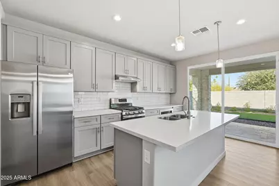 6568 N 15th Drive, Phoenix, AZ 85015 - Photo 10