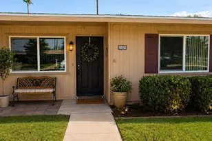 11019 W Santa Fe Dr, Sun City, AZ 85351 - Photo 2