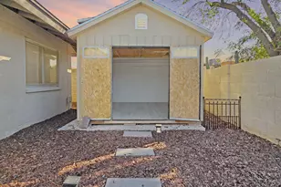 4623 W Echo Ln, Glendale, AZ 85302 - Photo 20