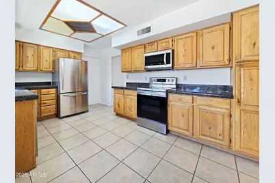 4623 W Echo Lane, Glendale, AZ 85302 - Photo 6