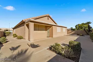 10545 E Halley Dr, Sun Lakes, AZ 85248 - Photo 32