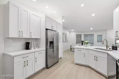 11526 E Mendoza Avenue, Mesa, AZ 85209 - Photo 10