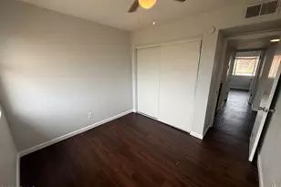 4736 W Rose Ln, Glendale, AZ 85301 - Photo 8