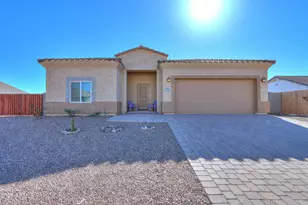 12649 W Cabrillo Dr, Arizona City, AZ 85123 - Photo 2