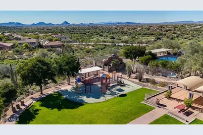 2925 W Donatello Drive, Phoenix, AZ 85086 - Photo 76