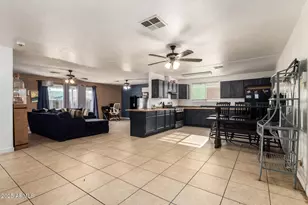 3049 N 53rd Dr, Phoenix, AZ 85031 - Photo 8