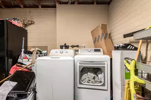 3049 N 53rd Dr, Phoenix, AZ 85031 - Photo 22