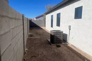 15988 S Yava Rd, Arizona City, AZ 85123 - Photo 24