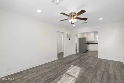 402 W Wier Avenue, Phoenix, AZ 85041 - Photo 6