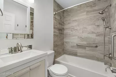 402 W Wier Avenue, Phoenix, AZ 85041 - Photo 16