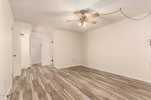 10427 W Roundelay Cir, Sun City, AZ 85351 - Photo 18