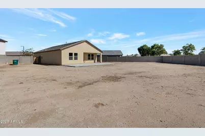 19447 W Hazelwood Street, Litchfield Park, AZ 85340 - Photo 16