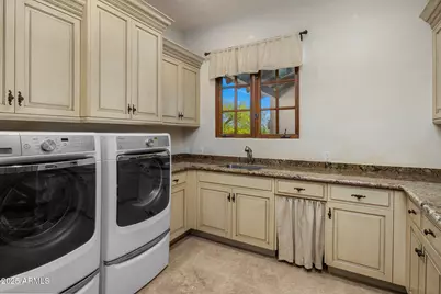 6000 N Palo Cristi Road, Paradise Valley, AZ 85253 - Photo 32
