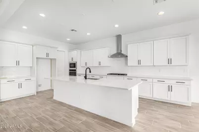 18131 W Watkins Street, Goodyear, AZ 85338 - Photo 4