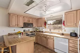 10442 W Harmont Dr, Peoria, AZ 85345 - Photo 14