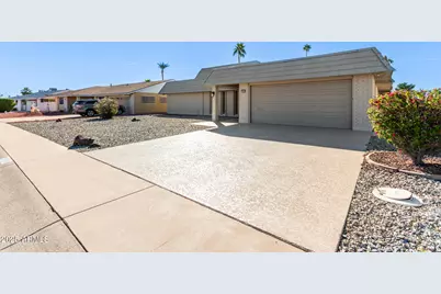 10544 W Prairie Hills Circle, Sun City, AZ 85351 - Photo 4