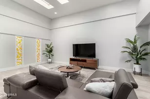 10544 W Prairie Hills Cir, Sun City, AZ 85351 - Photo 8