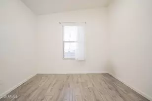 3417 W Alta Vista Rd, Phoenix, AZ 85041 - Photo 16